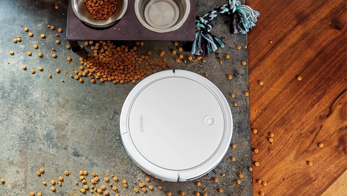 Bissell SpinWave has powerful suction with up to 1500 Pa to clean debris on carpet and hard surfaces