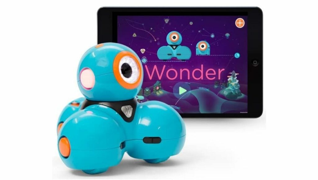 Many teaching contents has available for use wonder workshop dash robot toy
